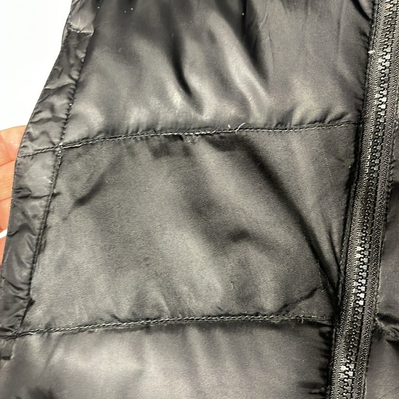 The North Face Goose Down Vest With Detachable Faux Fur Trim Black TNF 550 Med - Picture 5 of 9